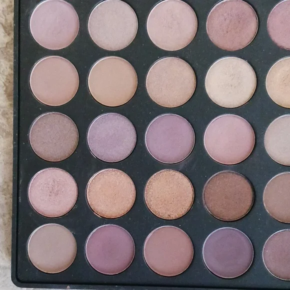 Morphe eyeshadow - Picture 3 of 4